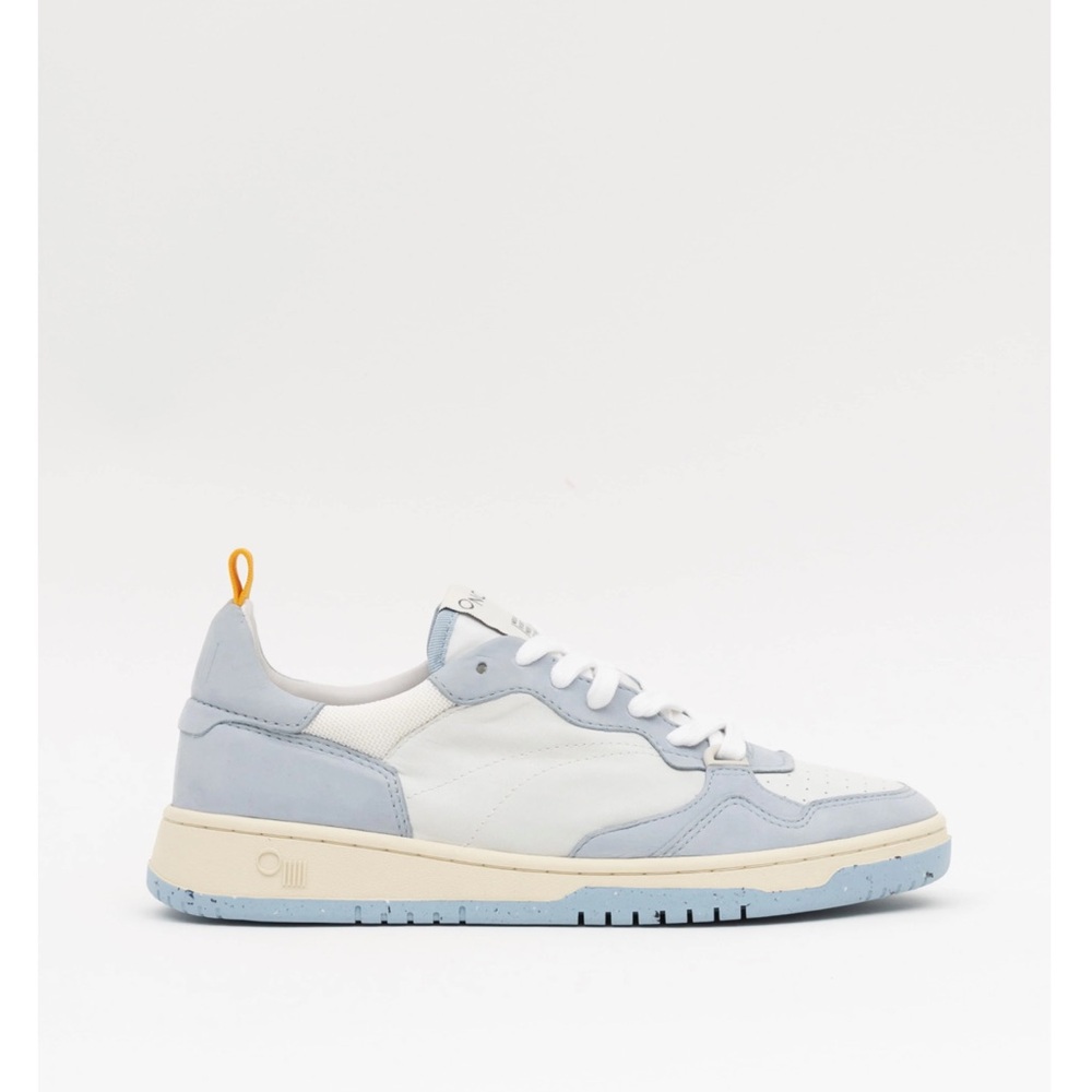 EUC Oncept Phoenix Sneaker